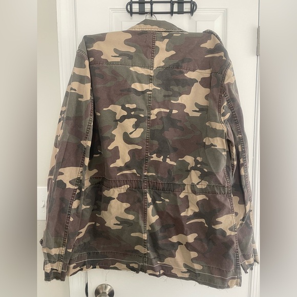 Frame Camouflage Military Jacket - Picture 4 of 8